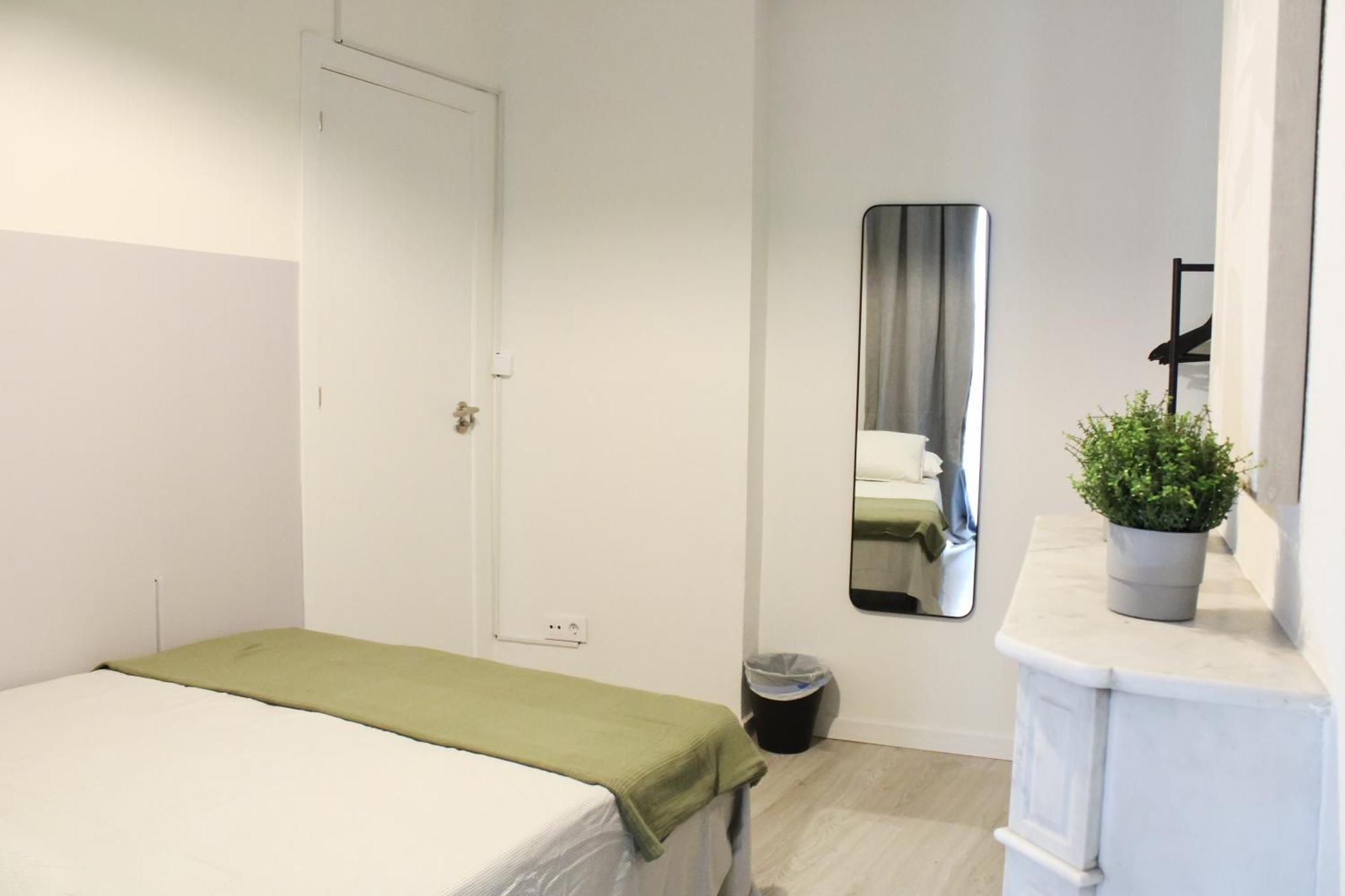 Habitación Doble con baño compartido